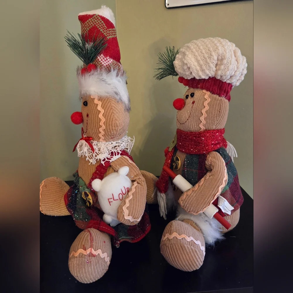 Lot of 2 Gingerbread Man & Woman Baker Chefs Shelf Sitter Christmas Plush NWT